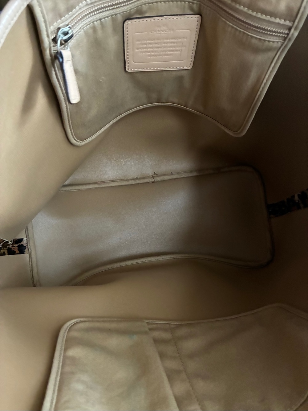 COACH BAG Authentic - Picture 9 of 14